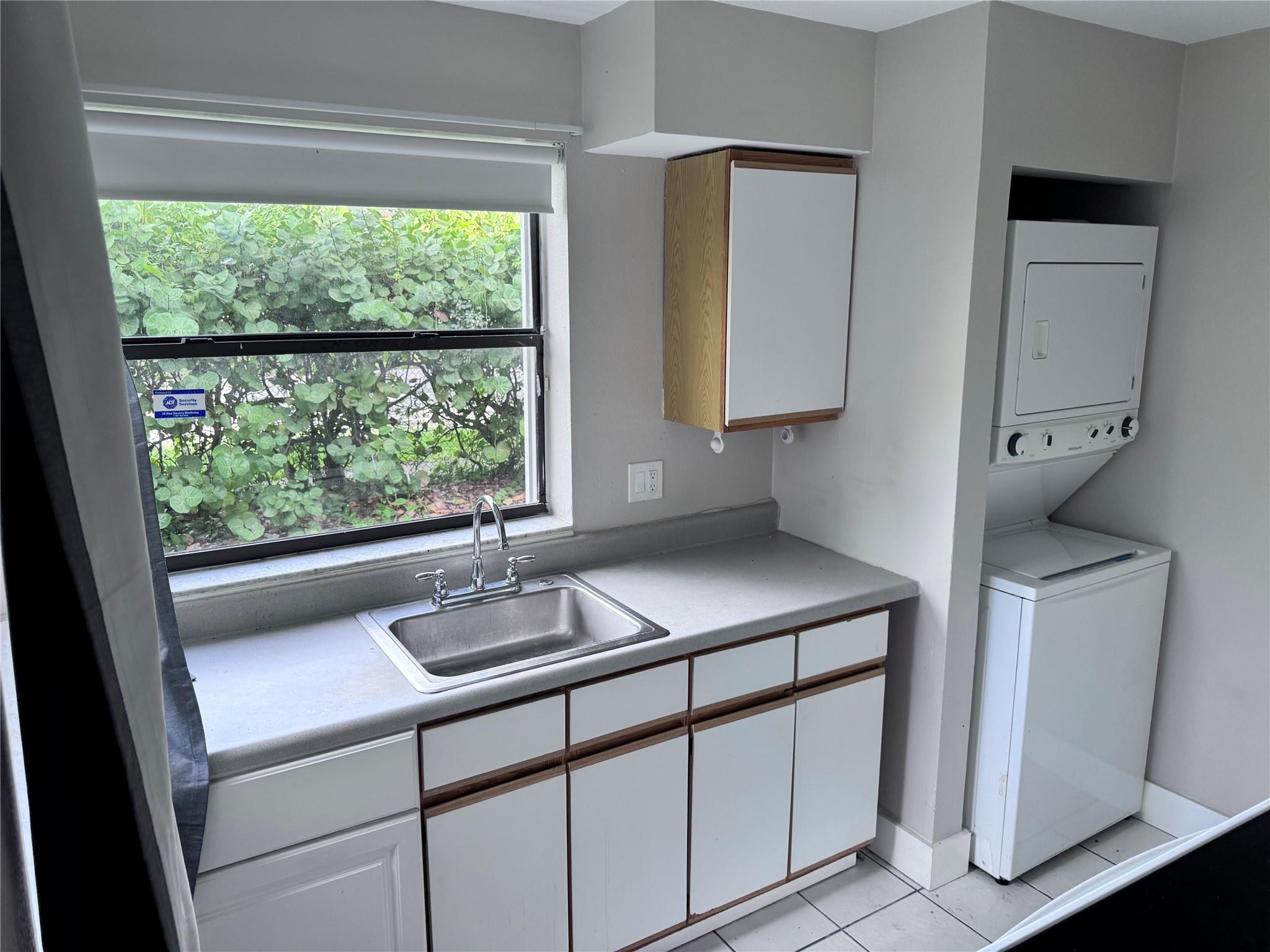 Lakeshore Condo - Residential