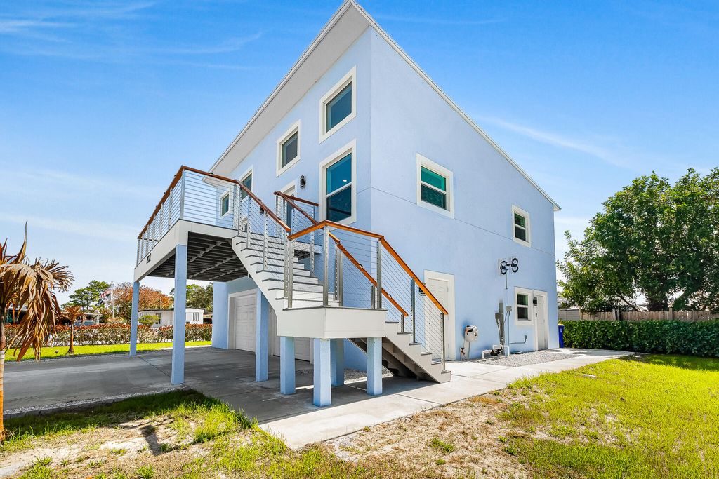 Photo of 7932 SE Skylark Avenue, Hobe Sound, FL 33455 (MLS # R11169199)