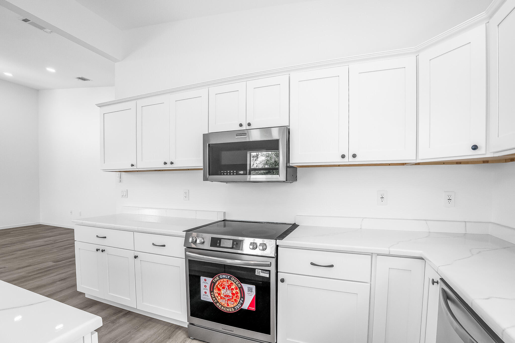 RIDGEWAY - Residential