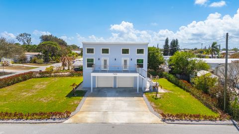 7932 SE Skylark Avenue Hobe Sound FL 33455