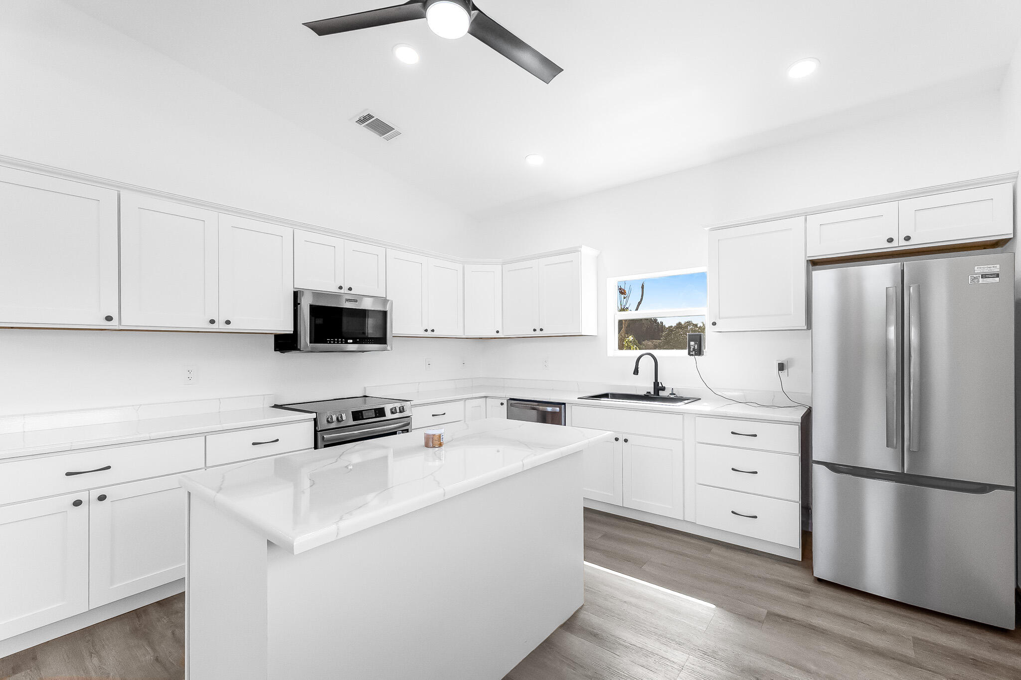 RIDGEWAY - Residential