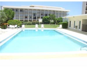 REGENCY CONDO APTS - Residential Lease