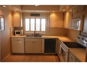 REGENCY CONDO APTS - Residential Lease