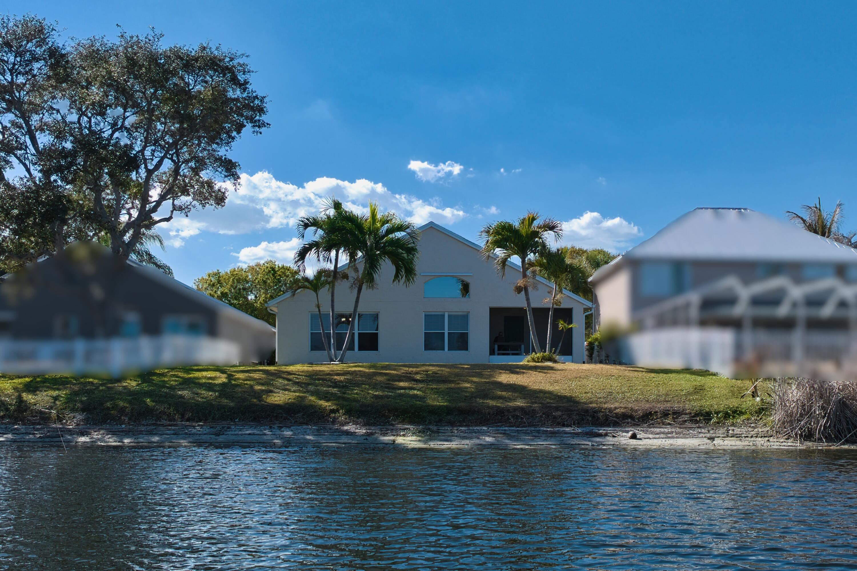 849 NW Waterlily Place