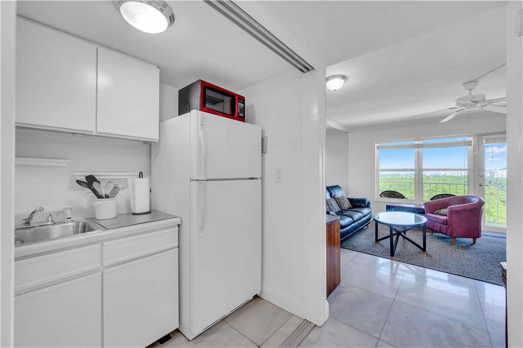 Carlton Tower - Residential