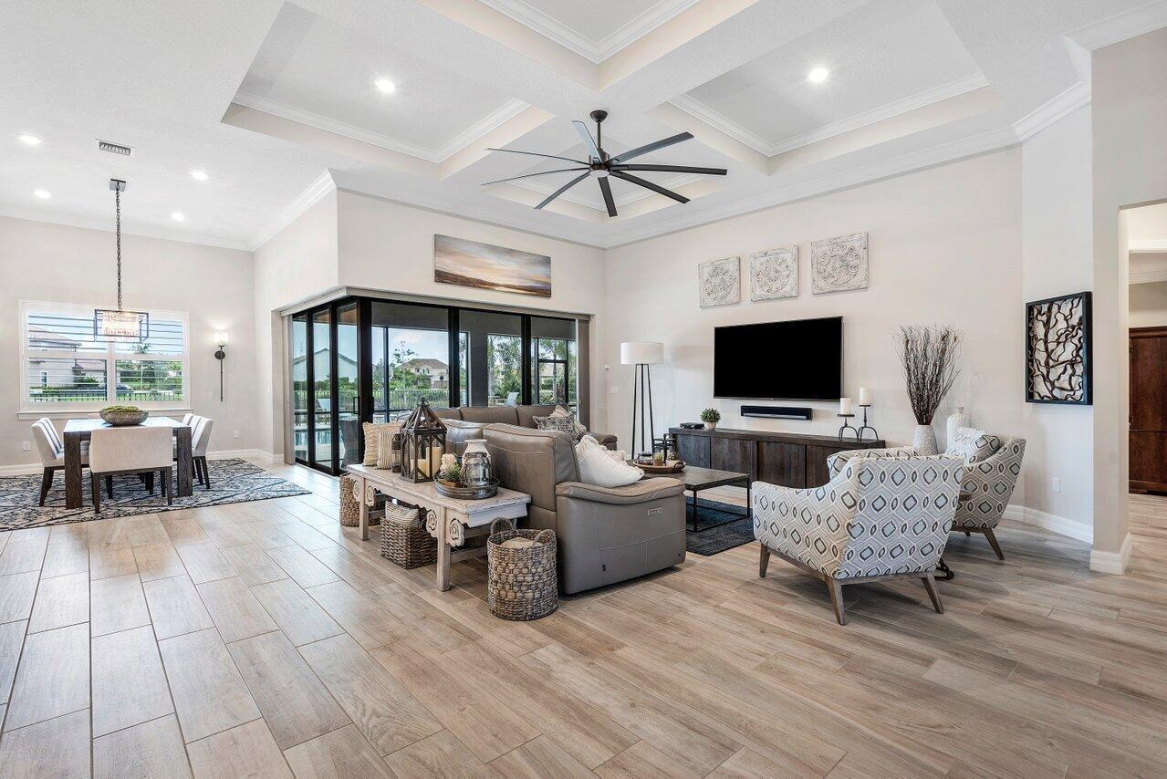 SONOMA ISLES - Residential