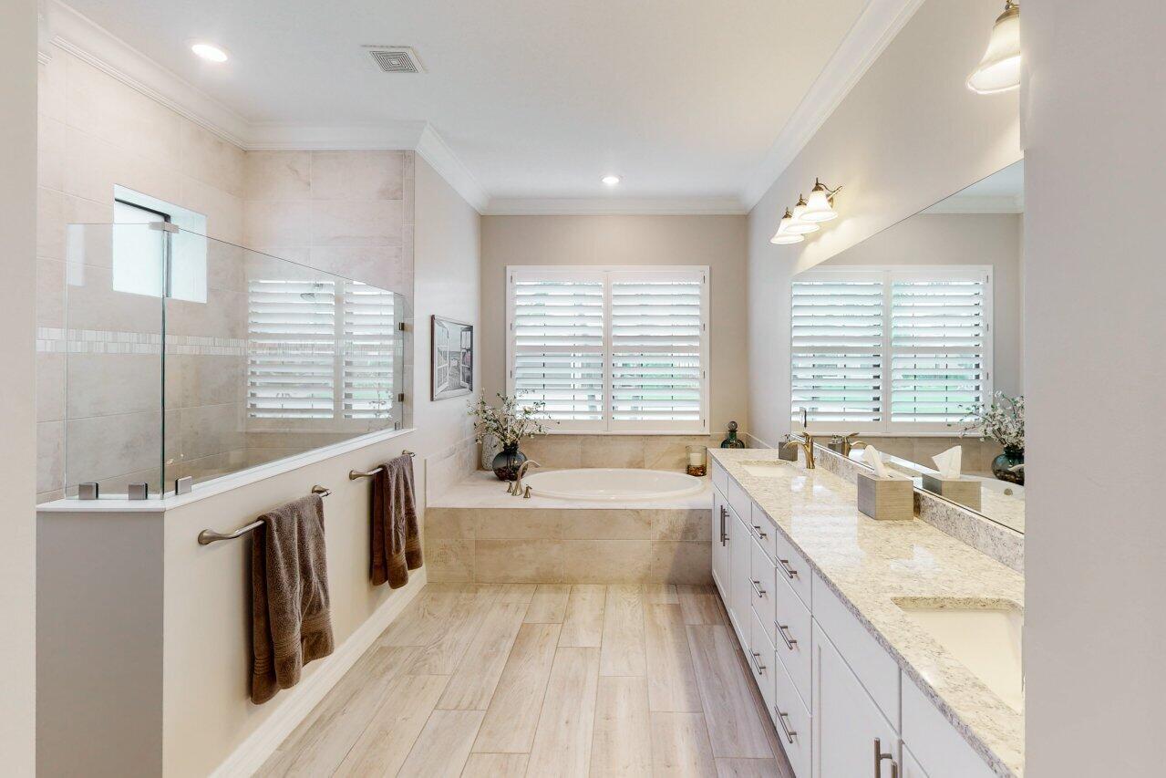 SONOMA ISLES - Residential