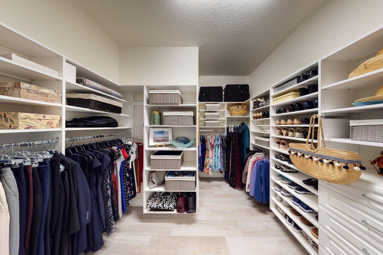 SONOMA ISLES - Residential