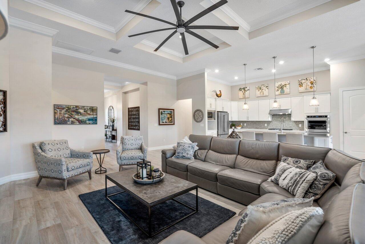 SONOMA ISLES - Residential