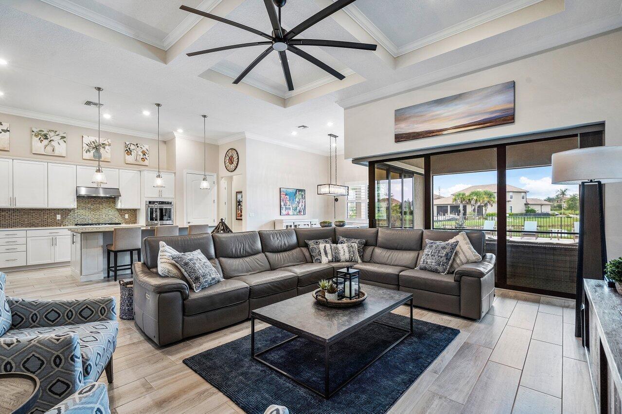 SONOMA ISLES - Residential