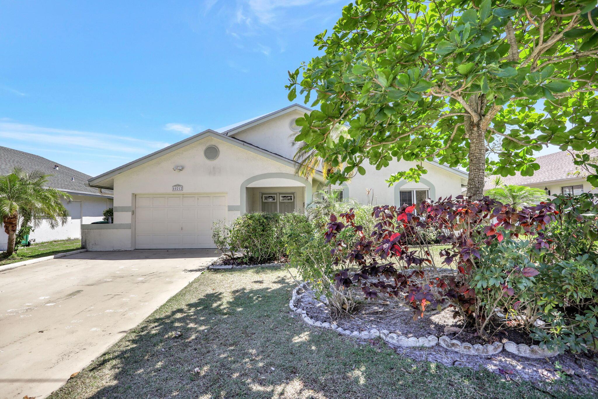 10212 NW 71st Place