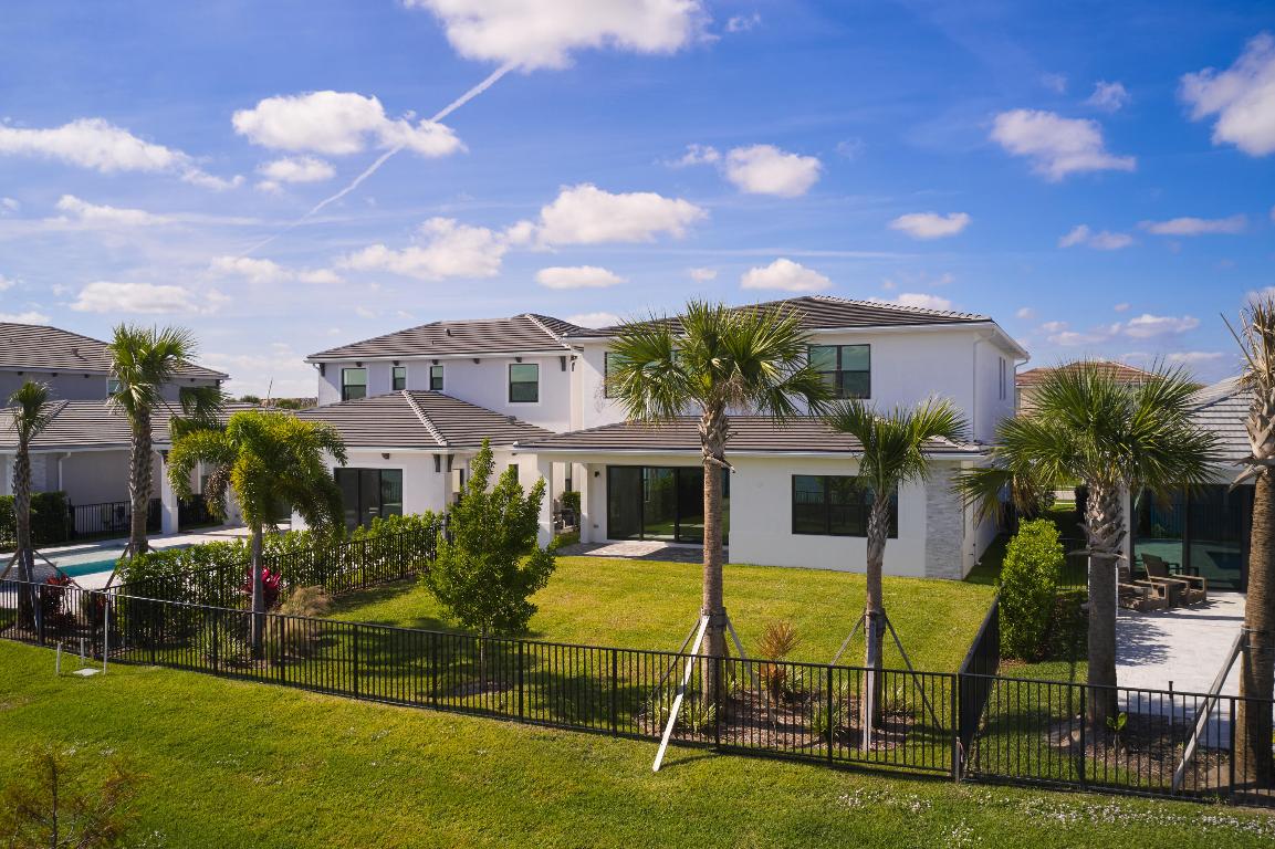 Solana Bay at Avenir - Residential Lease