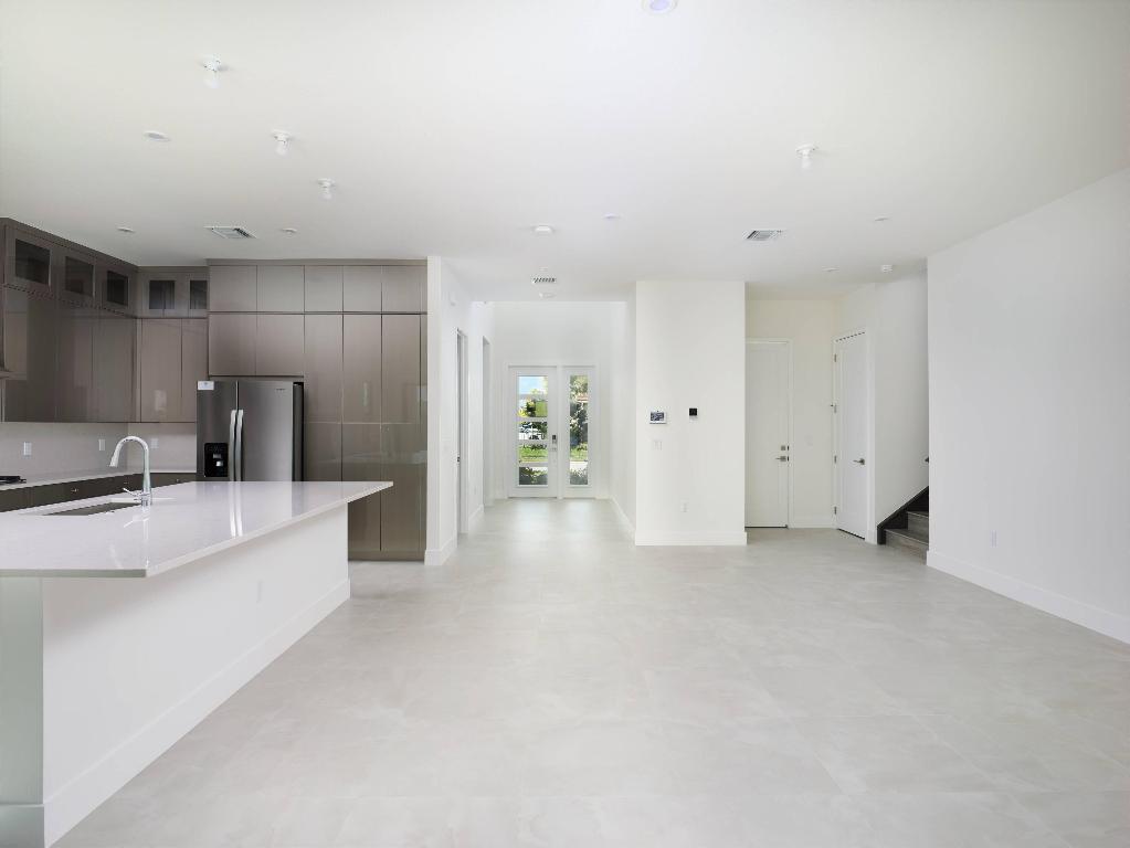 Solana Bay at Avenir - Residential Lease