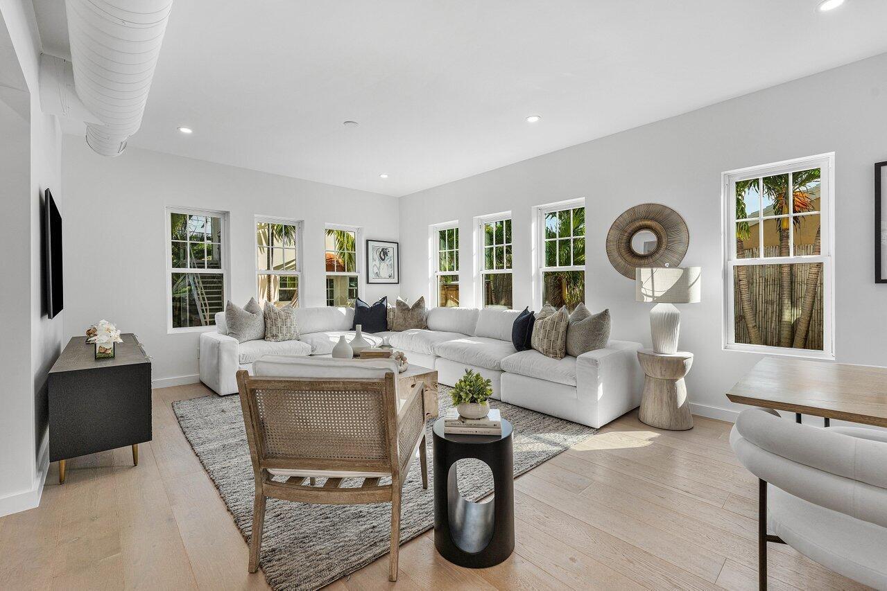 BRELSFORD PARK - Residential