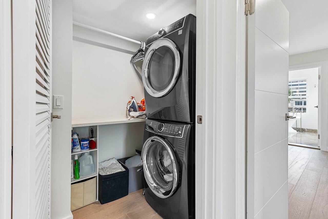 BRELSFORD PARK - Residential