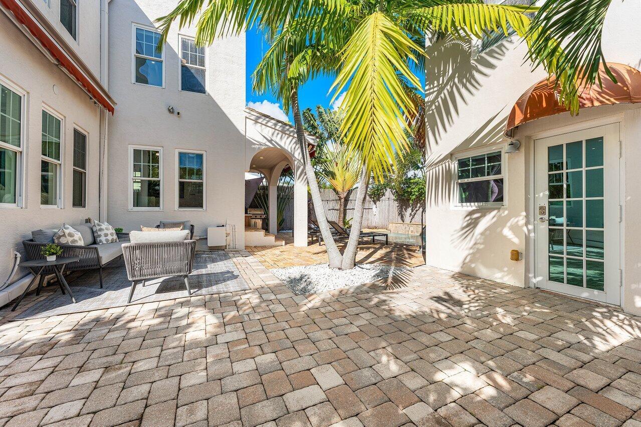 BRELSFORD PARK - Residential