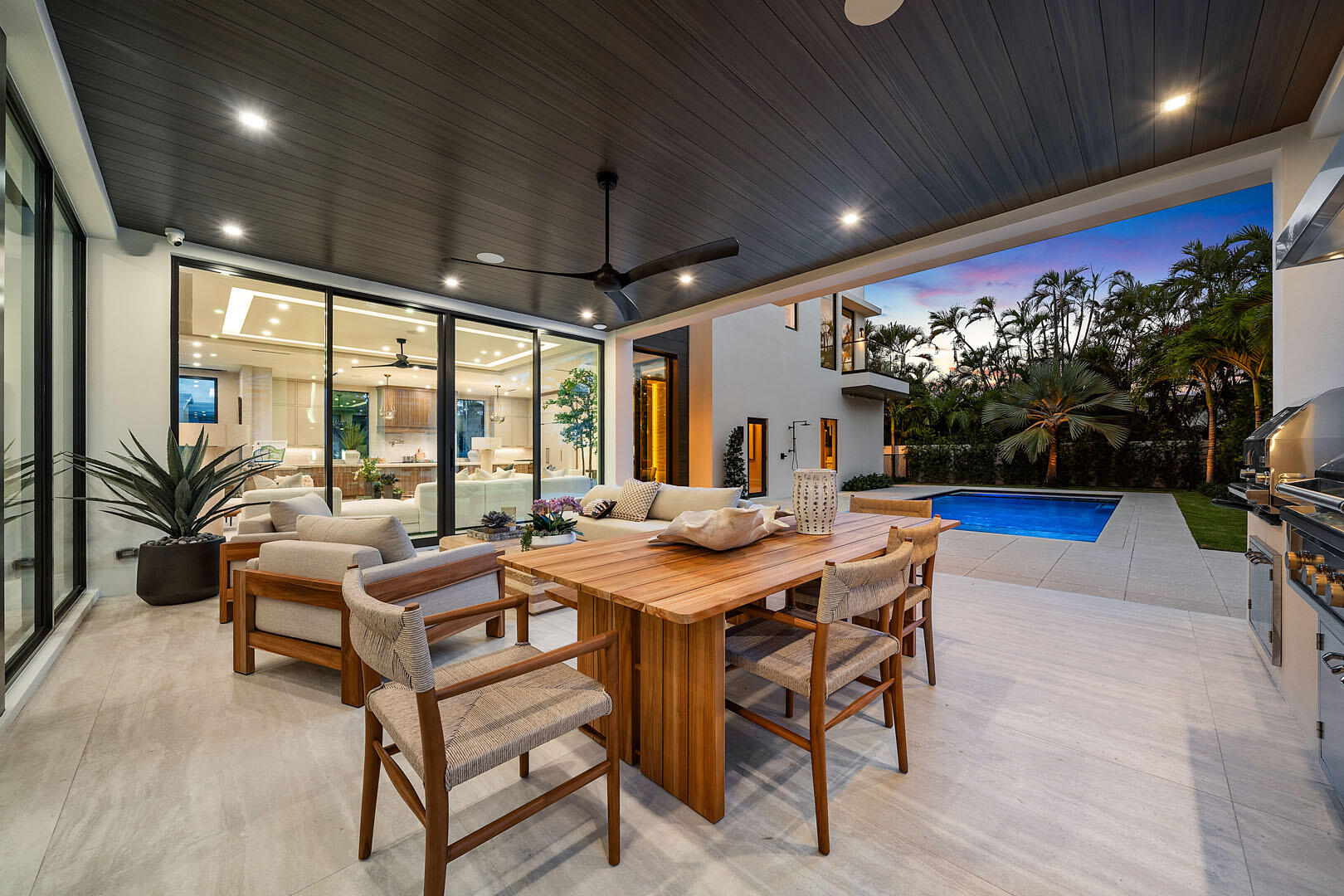 ROYAL PALM YACHT & COUNTRY CLUB - Residential