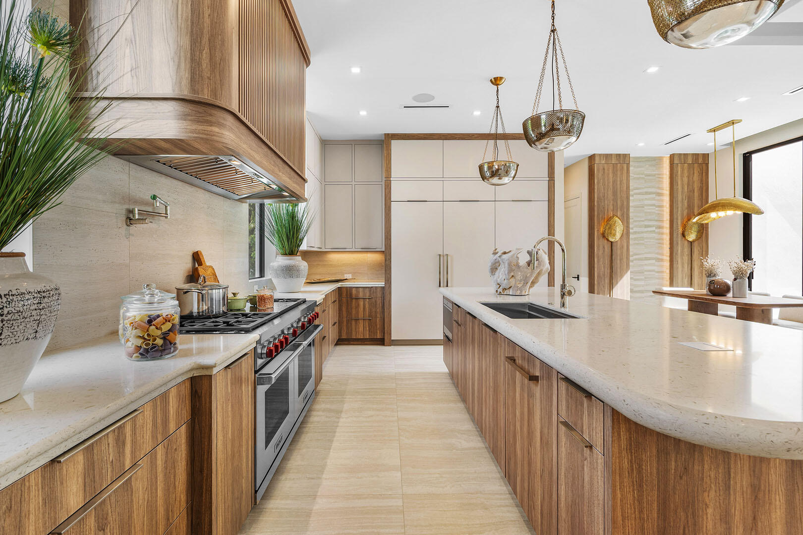ROYAL PALM YACHT & COUNTRY CLUB - Residential