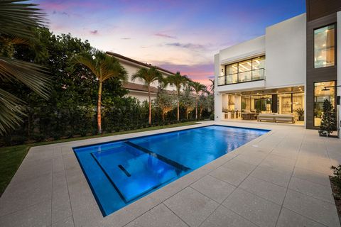 Tiny photo for 303 S Maya Palm Drive, Boca Raton, FL 33432 (MLS # B26024307)