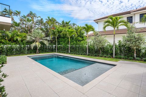 Tiny photo for 303 S Maya Palm Drive, Boca Raton, FL 33432 (MLS # B26024307)