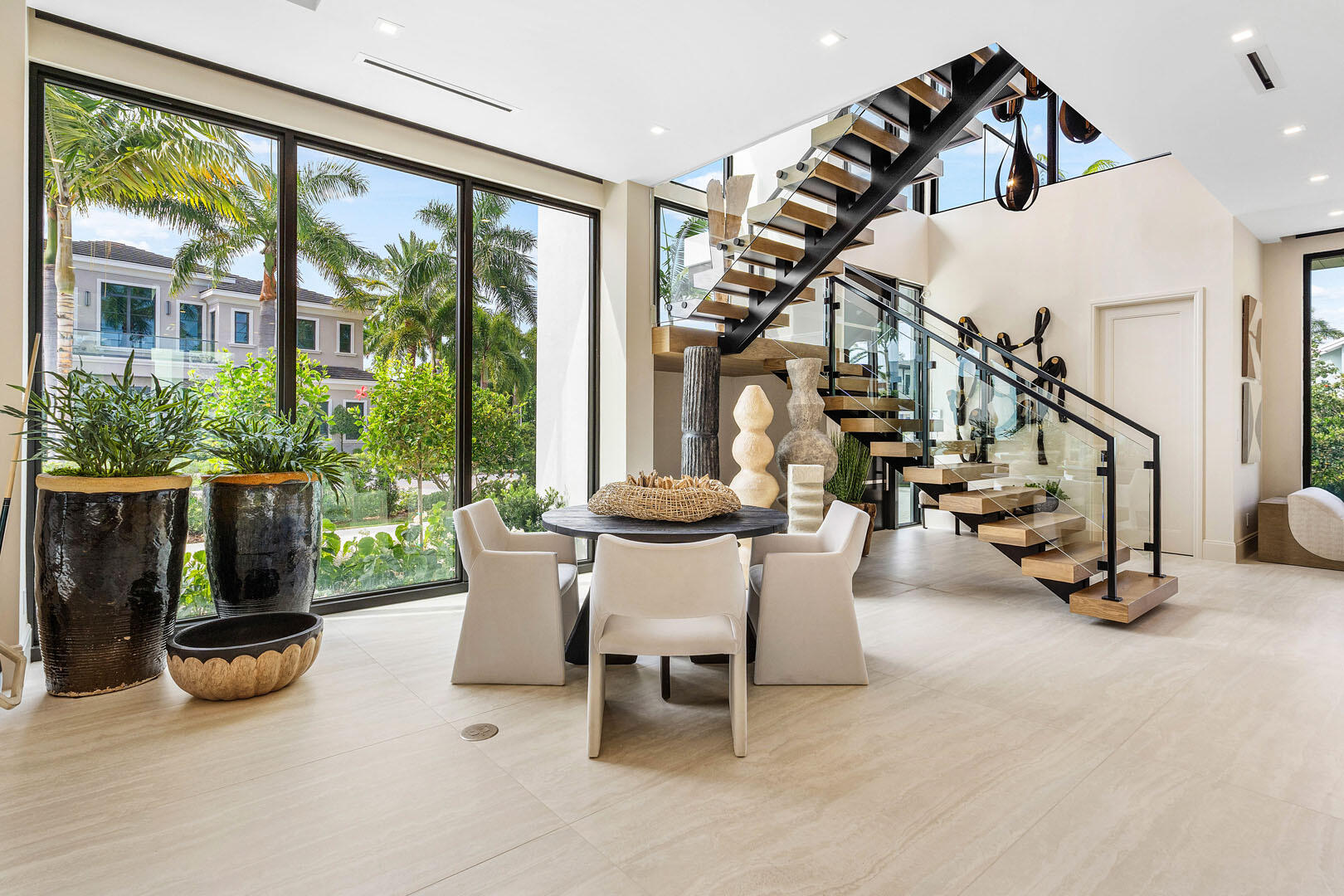 ROYAL PALM YACHT & COUNTRY CLUB - Residential