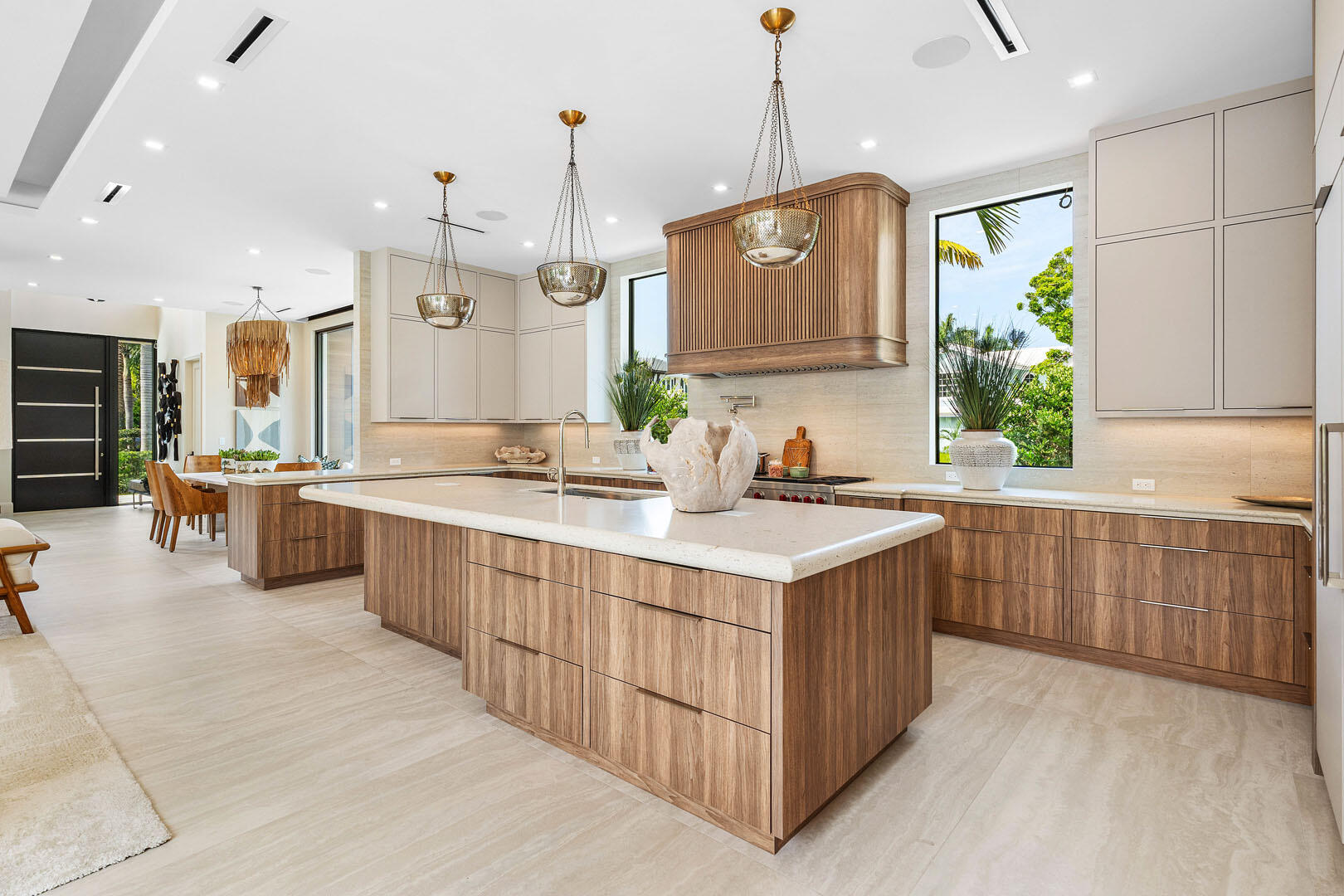 ROYAL PALM YACHT & COUNTRY CLUB - Residential