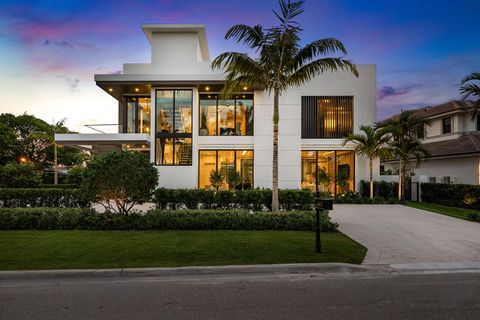 Tiny photo for 303 S Maya Palm Drive, Boca Raton, FL 33432 (MLS # B26024307)