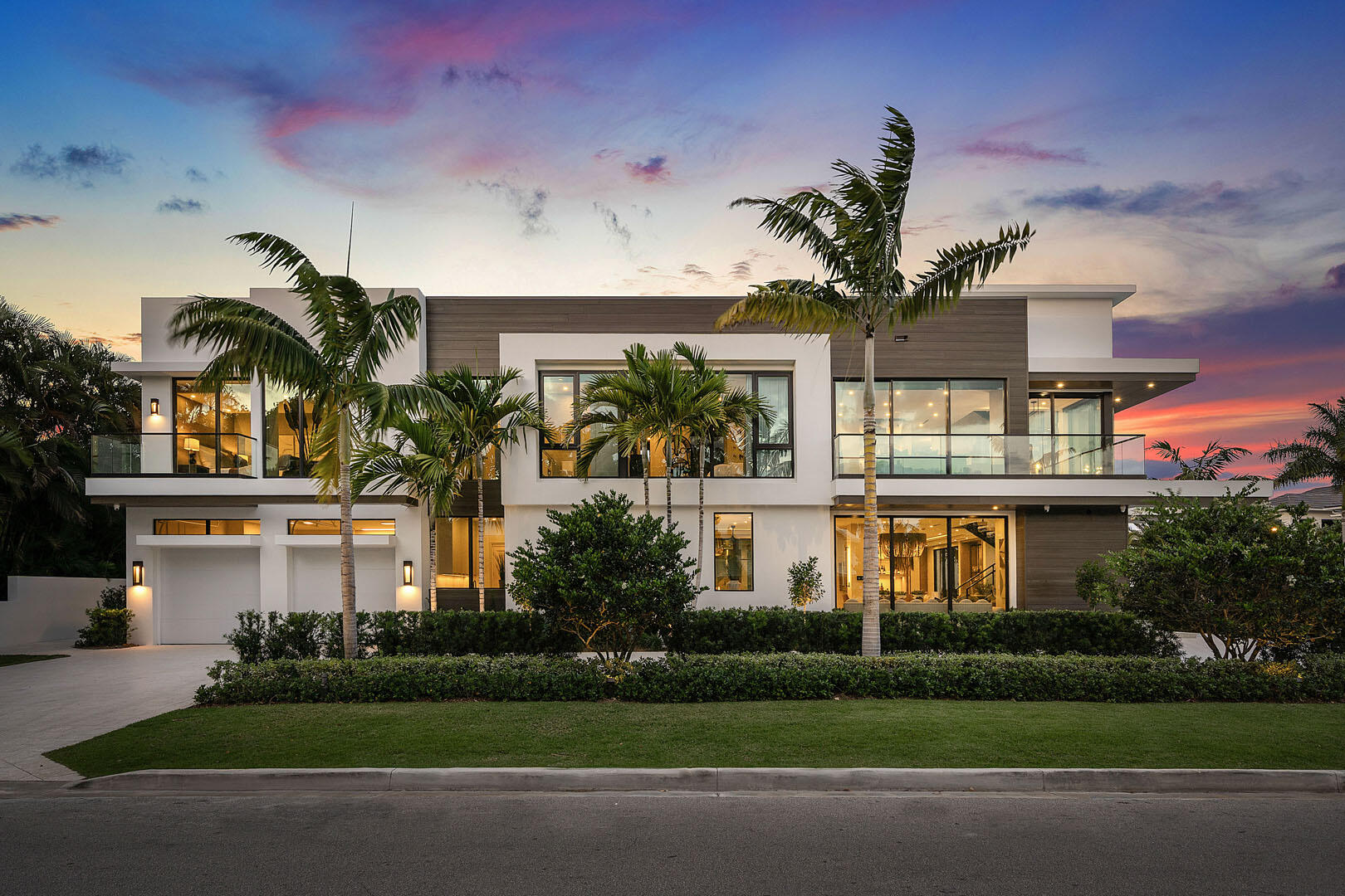 ROYAL PALM YACHT & COUNTRY CLUB - Residential