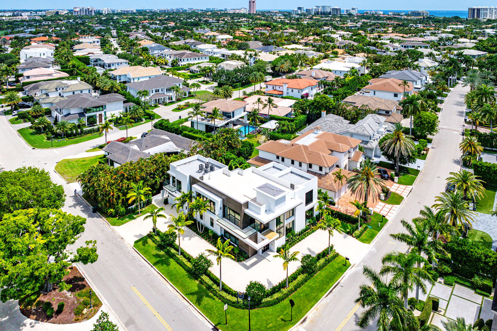 ROYAL PALM YACHT & COUNTRY CLUB - Residential