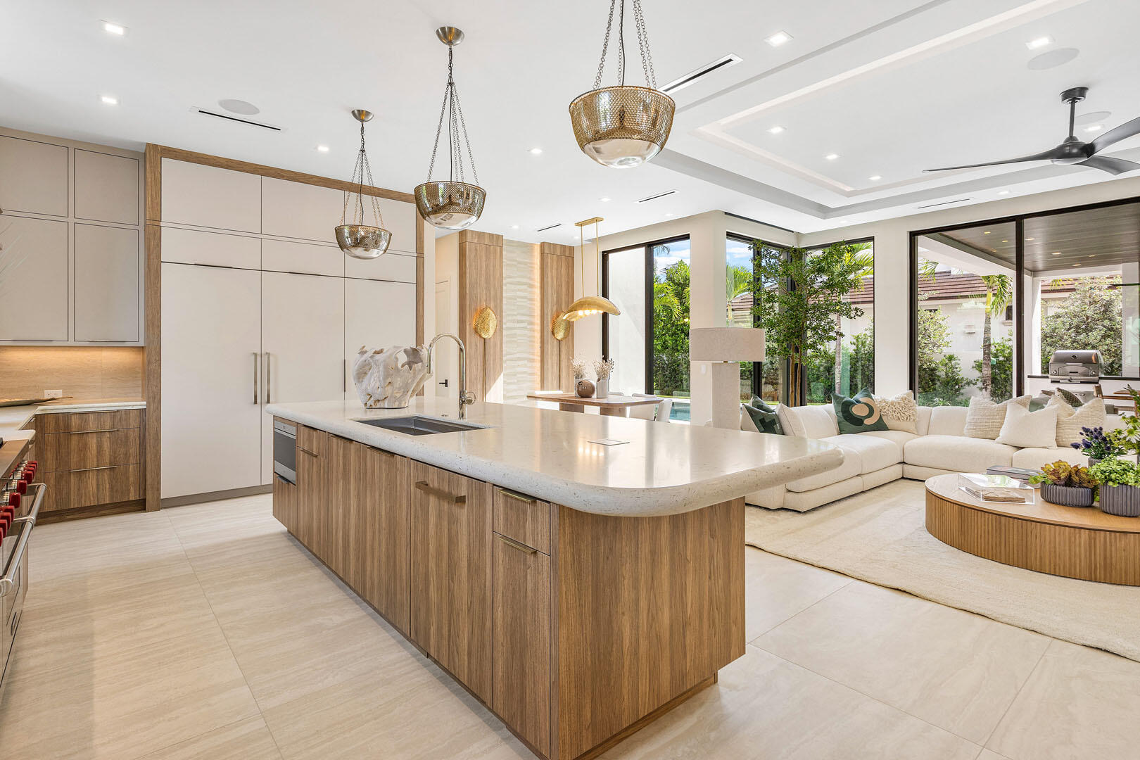 ROYAL PALM YACHT & COUNTRY CLUB - Residential