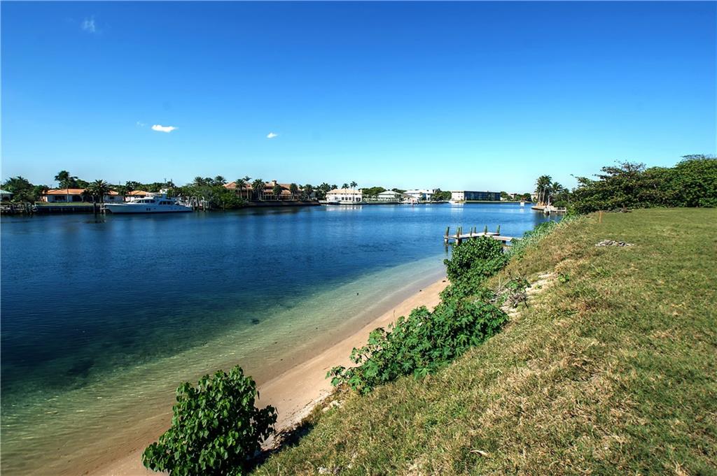 HILLSBORO MILE - Land