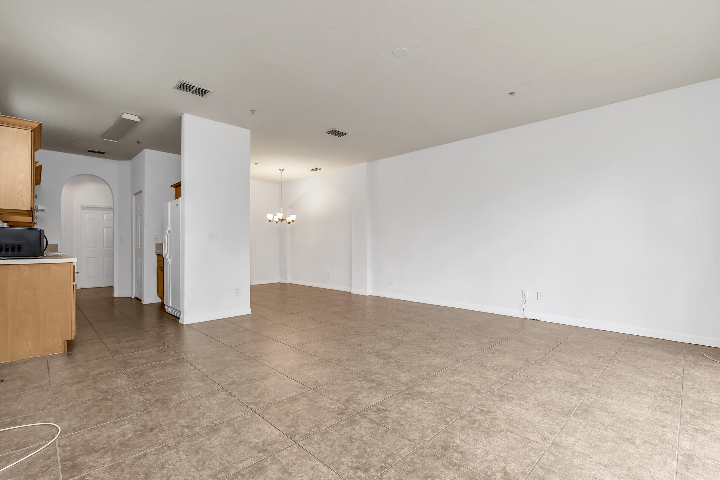 PIPERS CAY CONDO - Residential