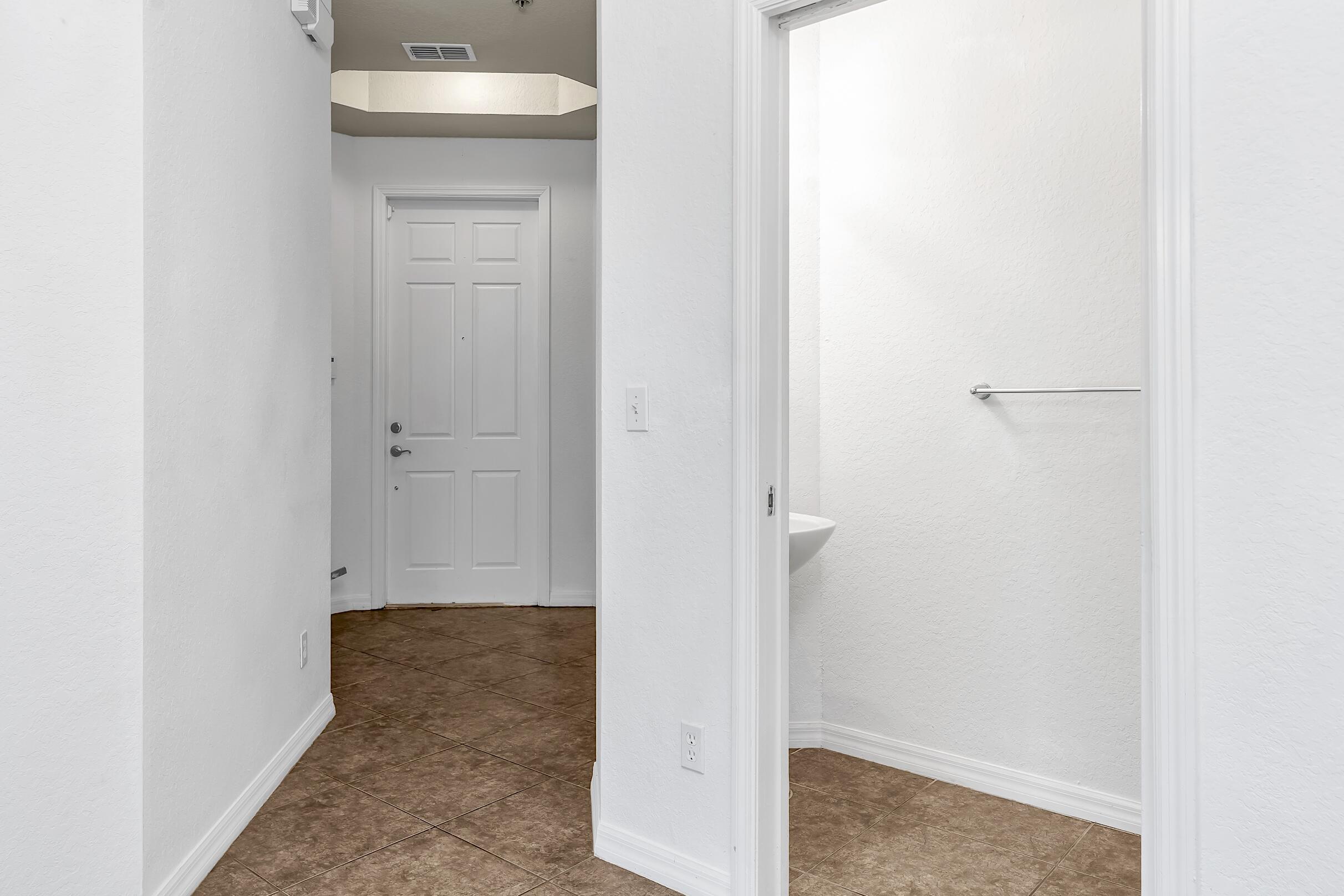 PIPERS CAY CONDO - Residential