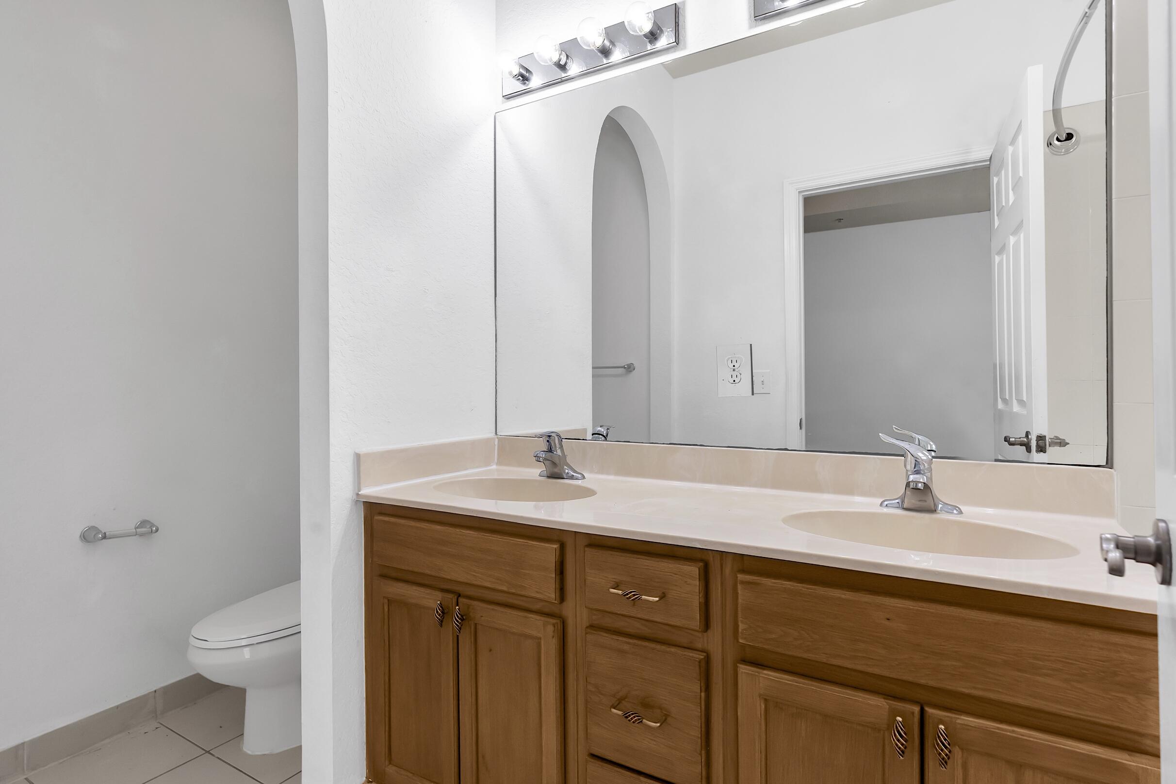 PIPERS CAY CONDO - Residential