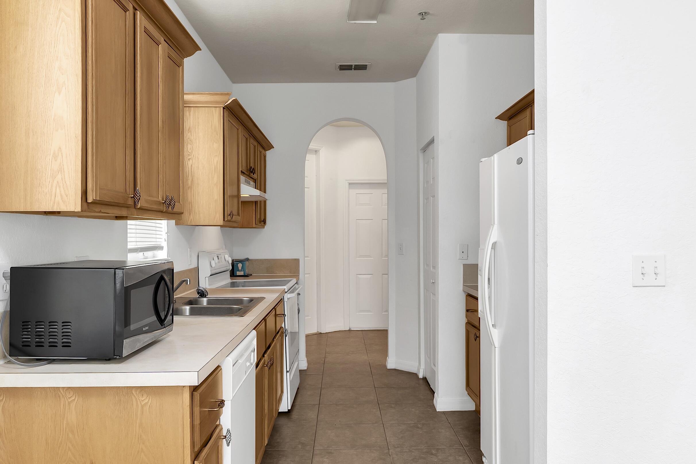 PIPERS CAY CONDO - Residential