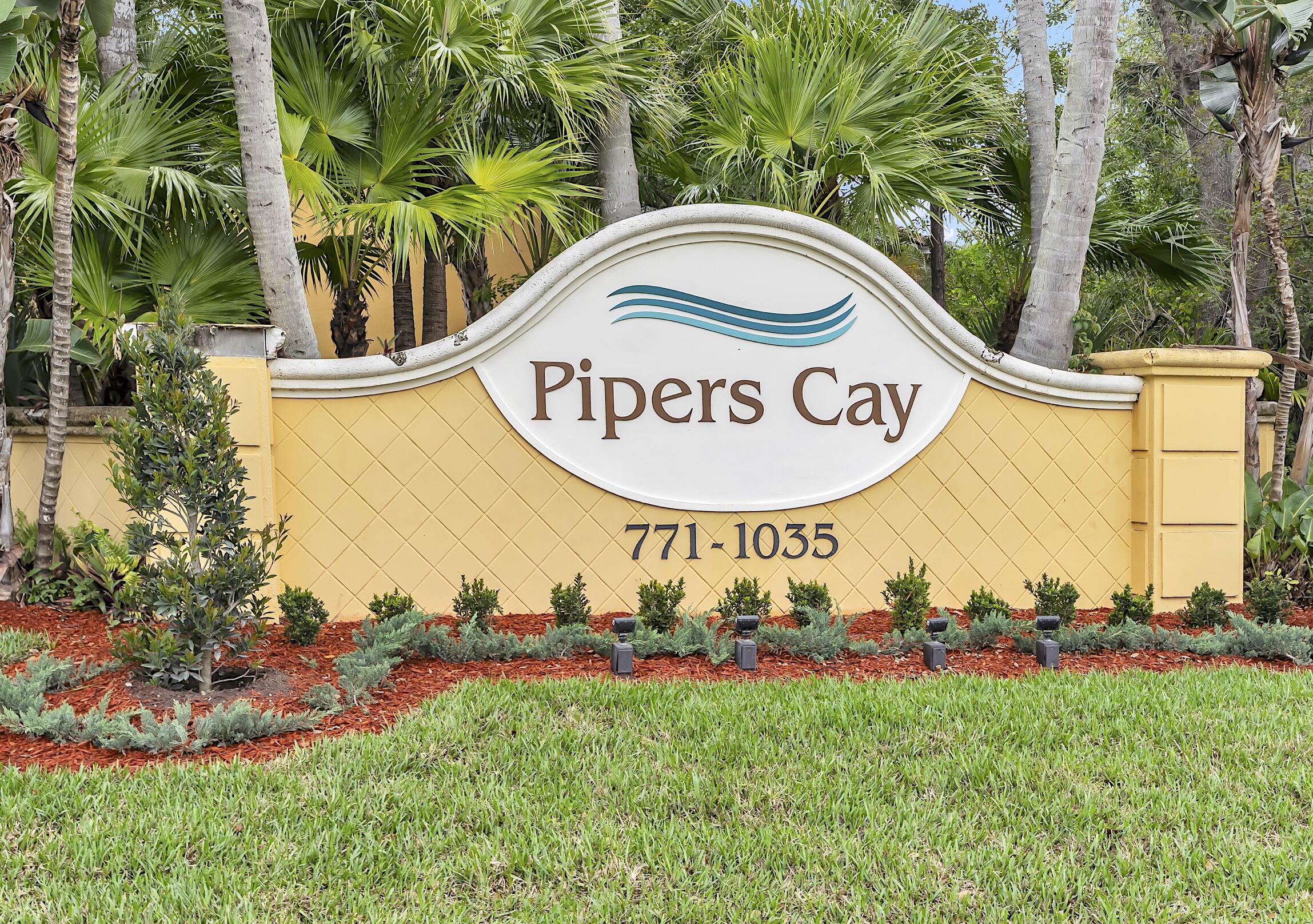 PIPERS CAY CONDO - Residential