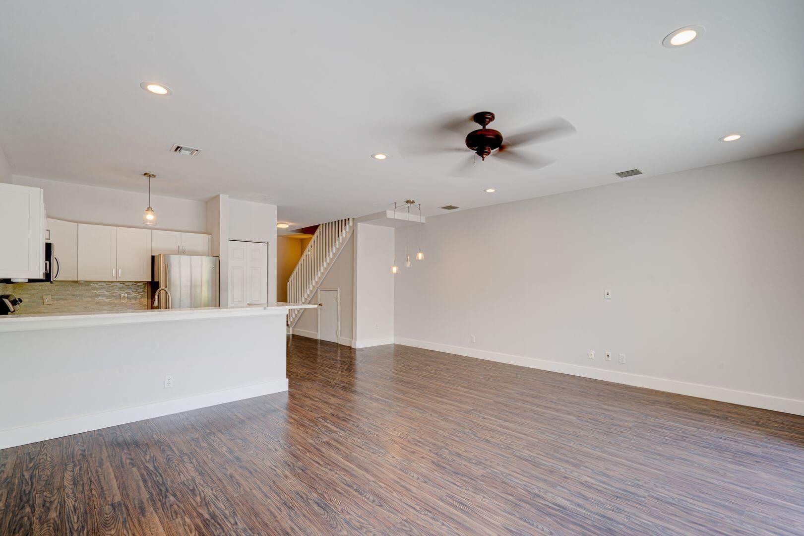 FT LAUDERDALE LAND & DEV - Residential Lease