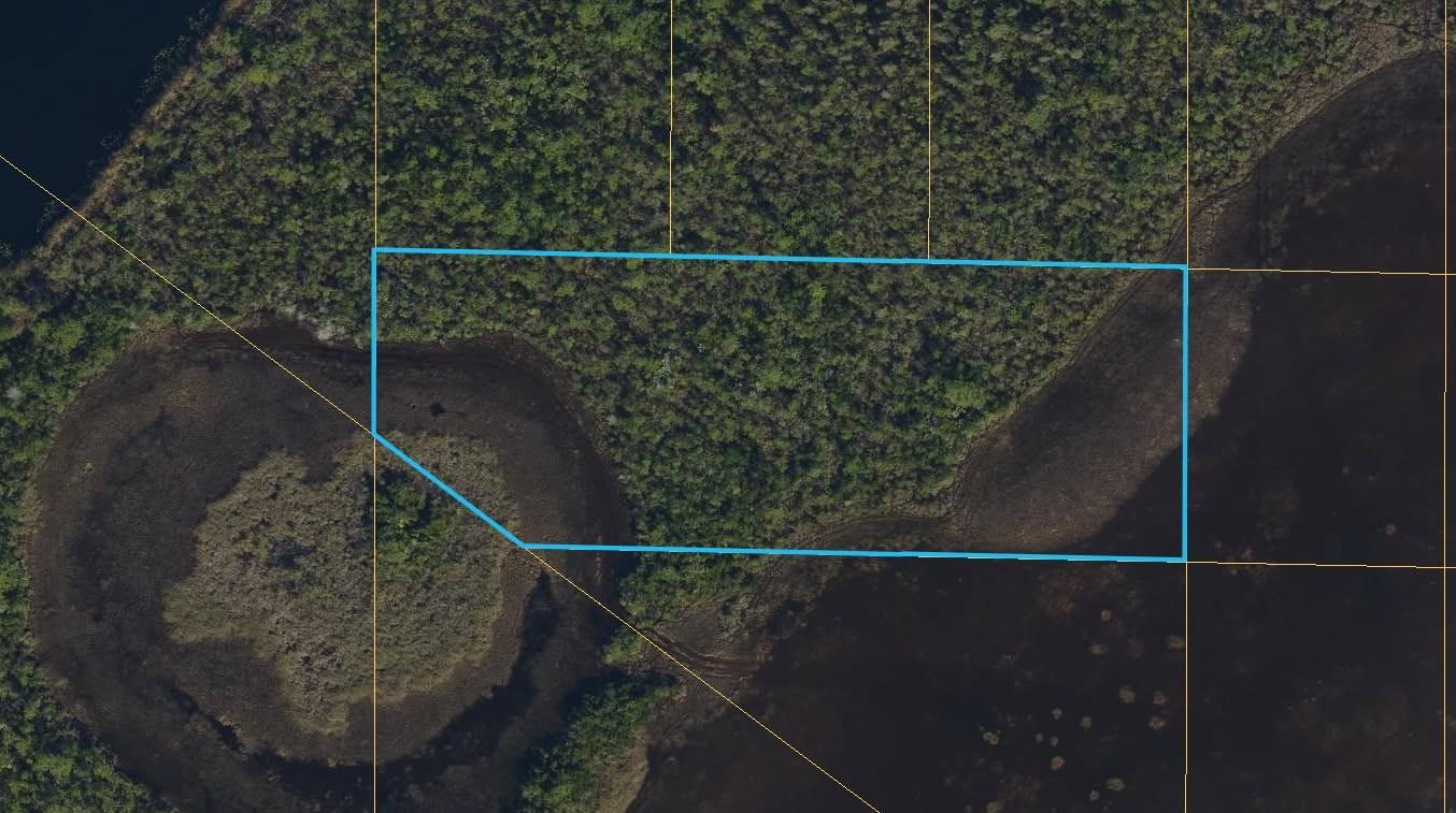 PALM BEACH - Vacant Land For Sale – Build Your Dream Property! 2.9 Acres. Zoning AR zone, Agricultural Residential District, is a zoning designation that allows for a mix of residential and agricultural uses. Discover a unique opportunity to own 2.9 acres land in beautiful Palm Beach County, offering the perfect blend of privacy, space, and convenience. Located just west of I-95, close to the intersection of Bee Line Highway and Indiantown Road, this property is ideal for your dream home, a small farm, or even an investment project.