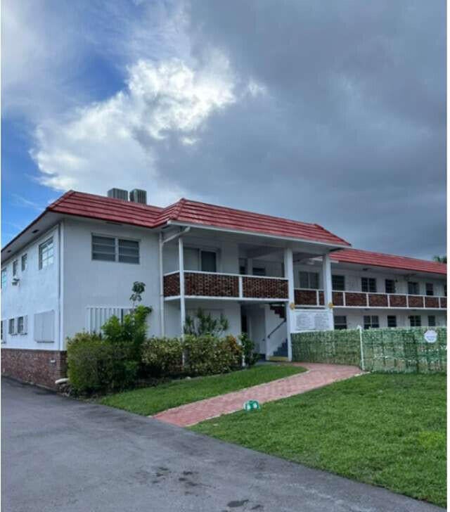 Photo of 22 SE 3RD Terrace #26, Dania Beach, FL 33004 (MLS # B26079453)