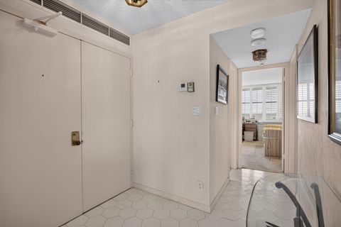 Tiny photo for 936 Intracoastal Drive #16e, Fort Lauderdale, FL 33304 (MLS # B26051306)