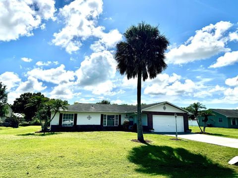 A home in Okeechobee