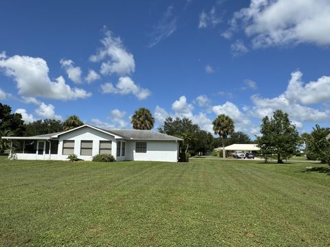 A home in Okeechobee