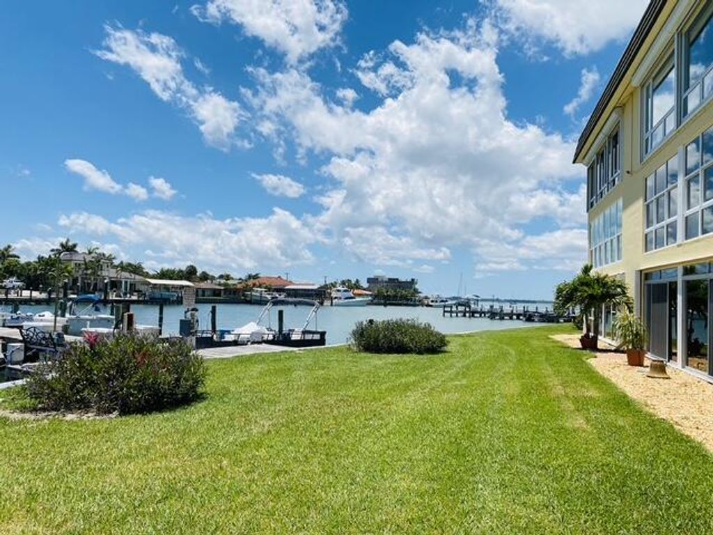Photo of 1351 Bayshore Drive #105, Fort Pierce, FL 34949 (MLS # R11149101)