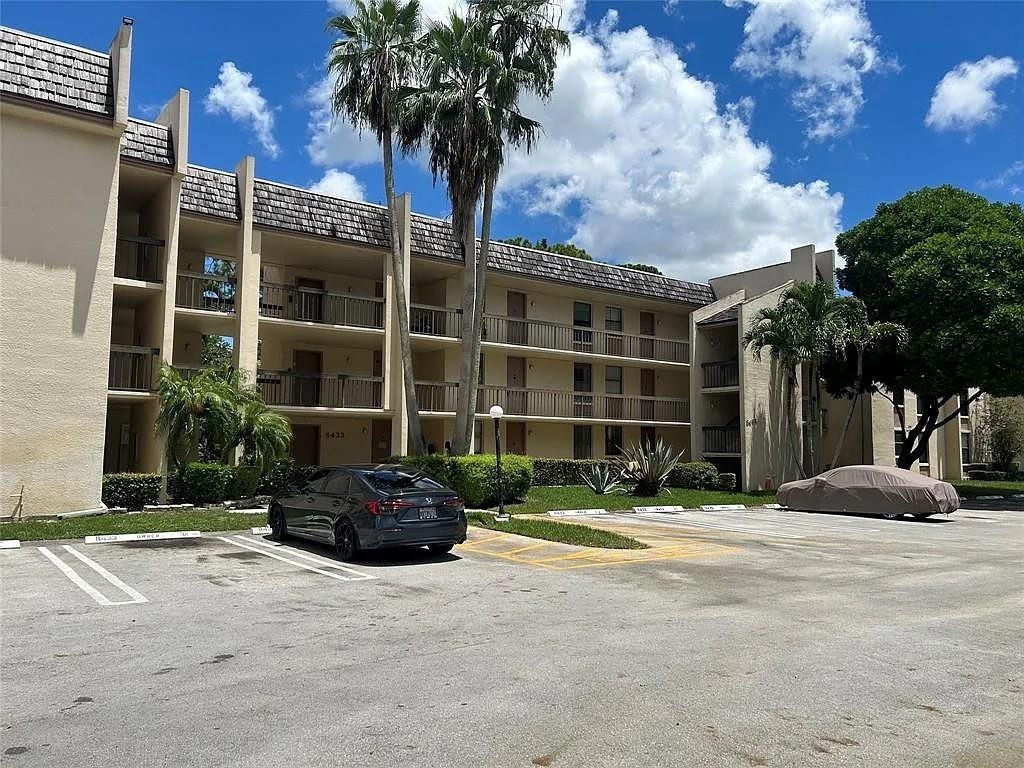 Greenglades Condo II - Residential Lease