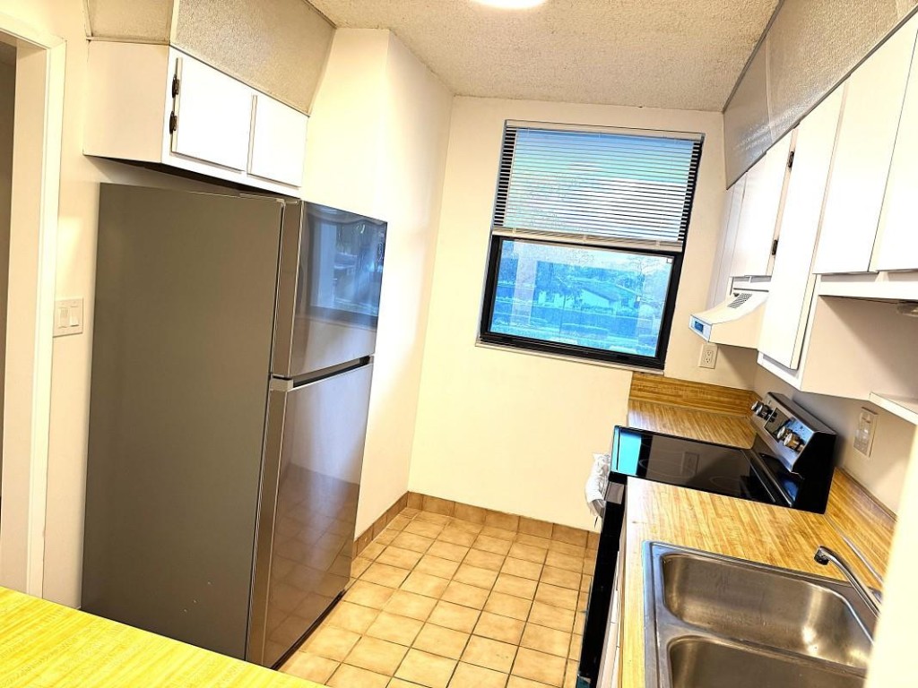 Greenglades Condo II - Residential Lease