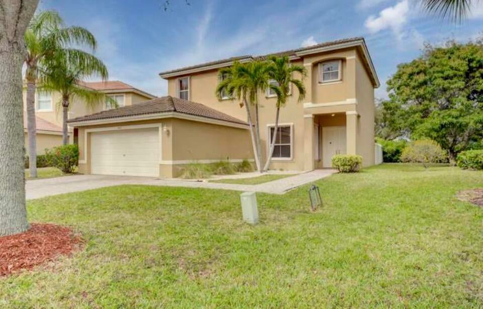 5012 Victoria Circle