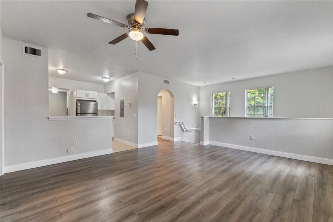 2301 Belmont Lane 2301