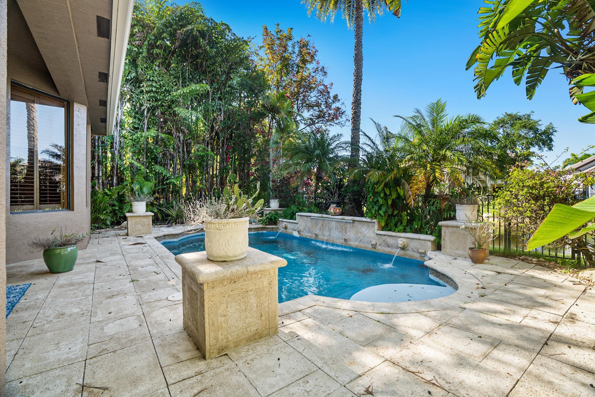 3483 Collonade Drive