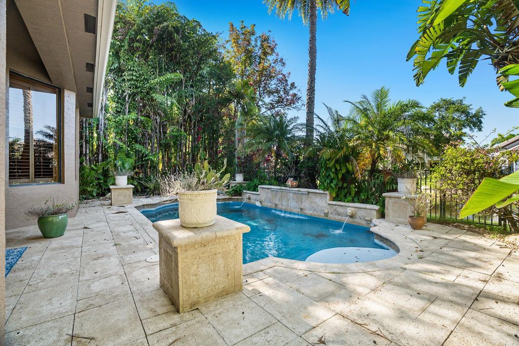 Photo of 3483 Collonade Drive, Wellington, FL 33449 (MLS # B26022379)