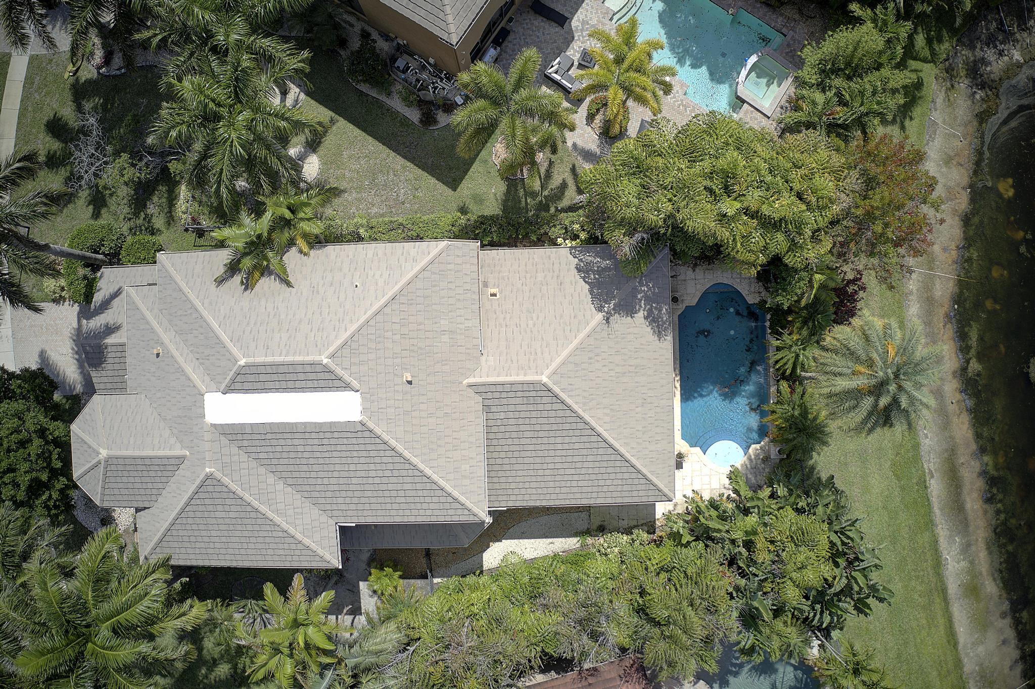 3483 Collonade Drive